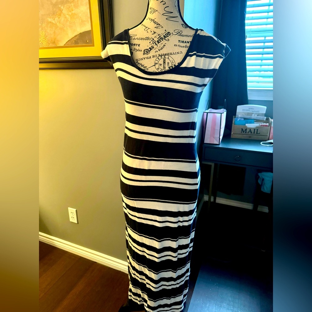 Lou & Gray Maxi Dress